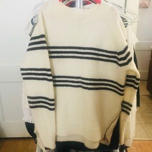 Sweater zipper side unbalance length